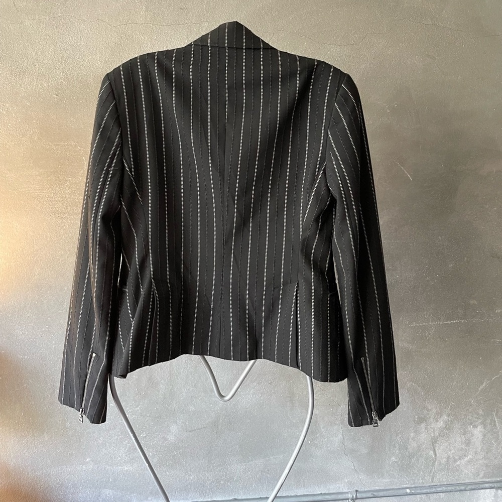Express Jacket Size 0 - Picture 11 of 13